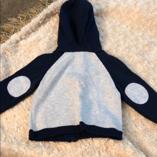 NWOT Bloomie’s Baby zip up hooded sweater, 0-3mos