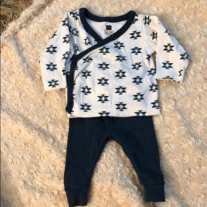 Tea baby boy 2 pc long sleeve shirt/pant set., 0-3