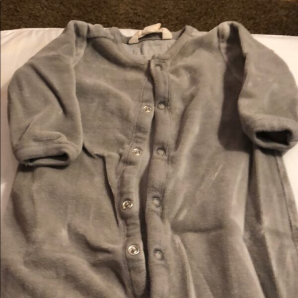 Baby Gap Organic, grey velour onesie, 0-3 mos
