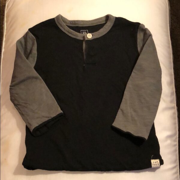 Baby Gap, blk/grey double thick shirt, 18-24 mos