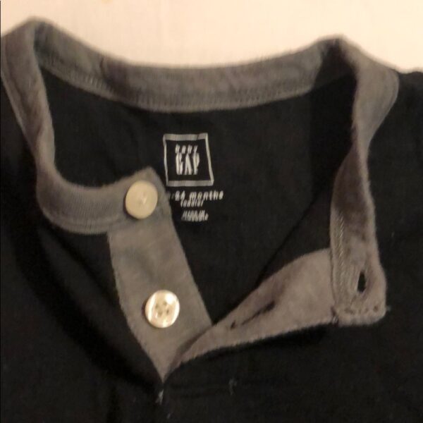 Baby Gap, blk/grey double thick shirt, 18-24 mos