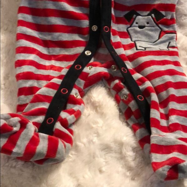 Like new, Offspring velour footed onesie, 3 mos
