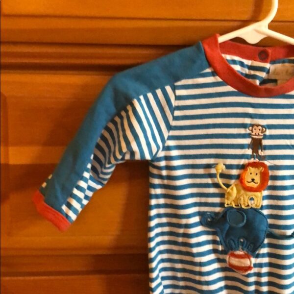 Like new, Le Top footed onesie, 3 mos