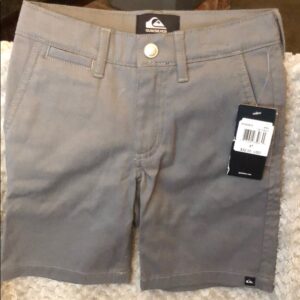 NWT, Pr of grey boys Quiksilver shorts, size 4t