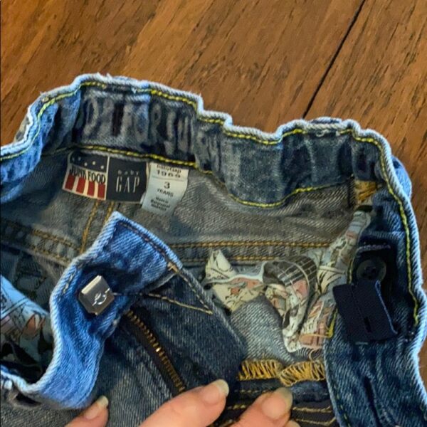 Pr of boys Gap jeans by Junk Food, size 3t
