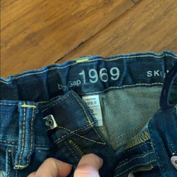 Pr of boys Gap jeans, dark wash, skinny, size 3t