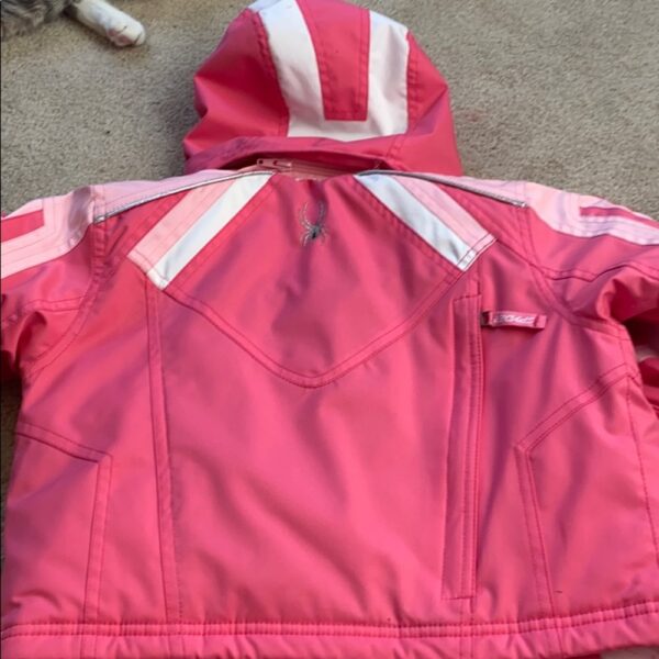 Girls’ pink Spyder ski coat, removable hood, sz 2