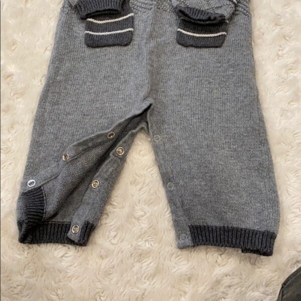 Like new, Angel Dear sweater onesie, size 3-6mos