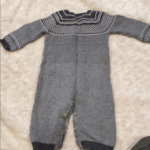 Like new, Angel Dear sweater onesie, size 3-6mos