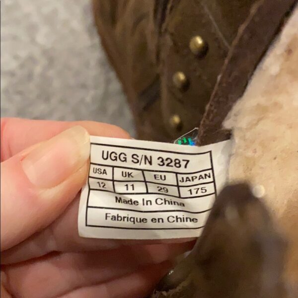 Pr of girl’s brown UGG boots, size 12