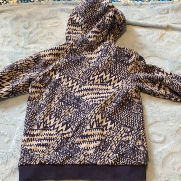 EGG Baby, boy’s zip up hoodie, size 3