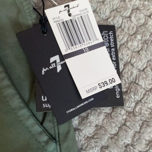 7 for all man kind, shorts, NWT , sz 10