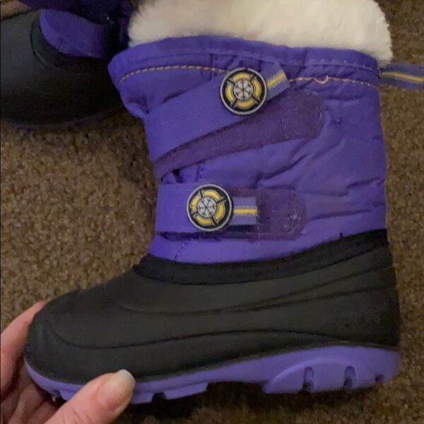 COPY - Pr of Toddler girls snow boots, Kamik, size 8