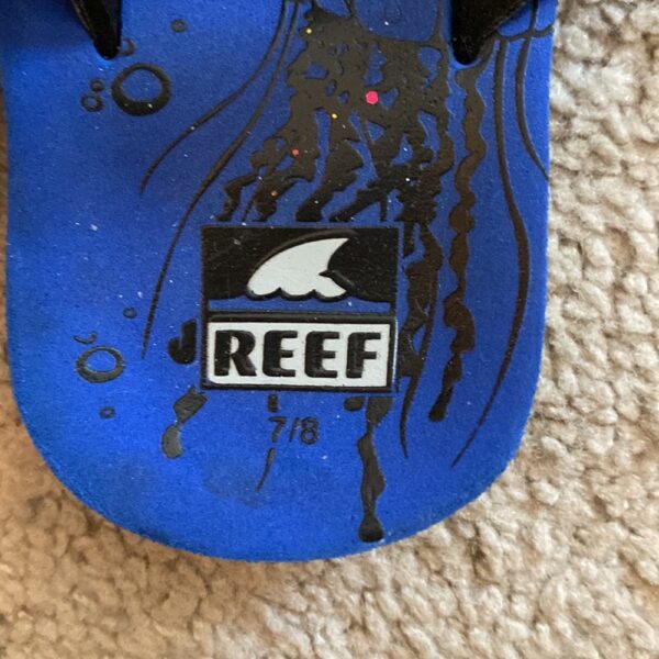Like new, toddler boy’s Reef flip-flops, sz 7/8