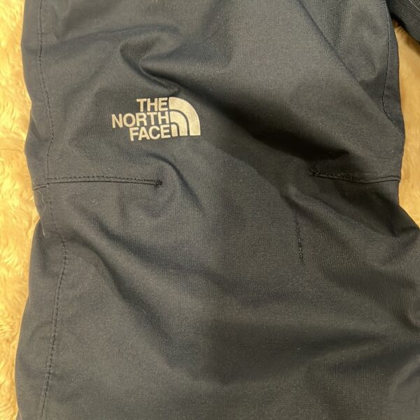Pr of North Face navy blue snow pants, size XXS(5)