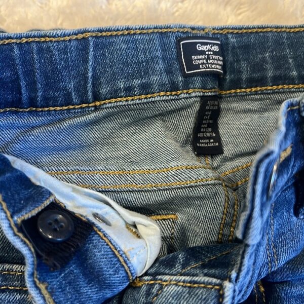 2 PRs of boy’s slim fit jeans, size 6, GAP and Crewcuts
