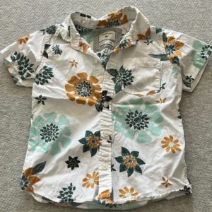 Boy’s short sleeved button up Aloha shirt by Quiksilver, size 6