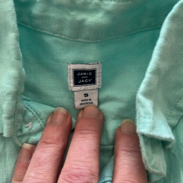 Janie and Jack boy’s linen button up shirt, size 5