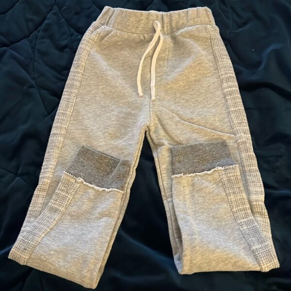 NWOT, pair of light grey boy’s medium weight sweatpants, Miki Miette, size 6
