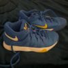 Nike, lo top, boy’s “Warrior” basketball sneakers by Leo Chang, sz 13c