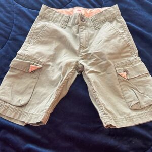 NWOT, Levi’s pair of boys olive green lightweight cargo shorts, sz 6 regular