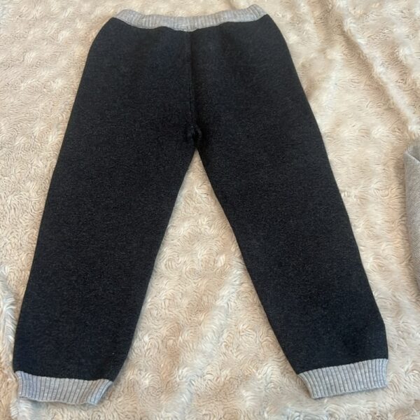Bloomies by Bloomingdales, like new, heavy weight pants and sweater, size 24 mos