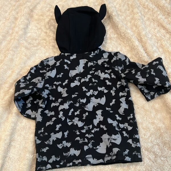 Like new, awesome full zip hoodie by Monster Republic, size 5
