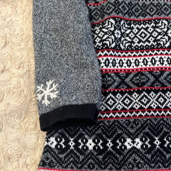 Hanna Andersson, grey snowflake sweater dress, sz 6