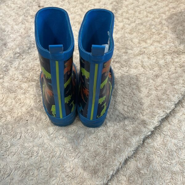 Hatley, pair of boy’s rainboots, dinosaur pattern, sz 12