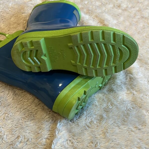 Hatley, pr of blue rain boots, size 13
