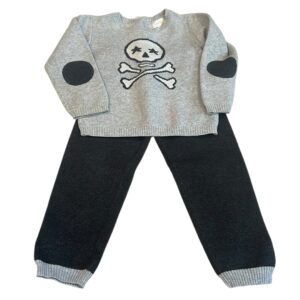 Bloomies by Bloomingdales, like new, heavy weight pants and sweater, size 24 mos