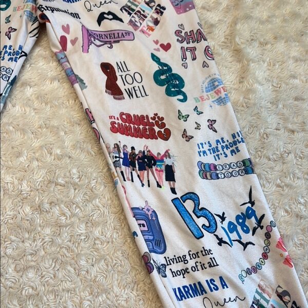 Kids Taylor Swift Graphic Jogger/Pajama Pants, Size XL