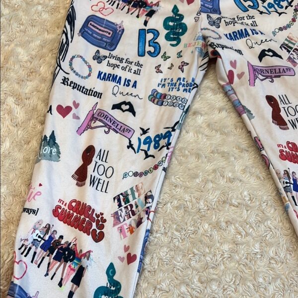 Kids Taylor Swift Graphic Jogger/Pajama Pants, Size XL