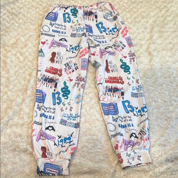 Kids Taylor Swift Graphic Jogger/Pajama Pants, Size XL