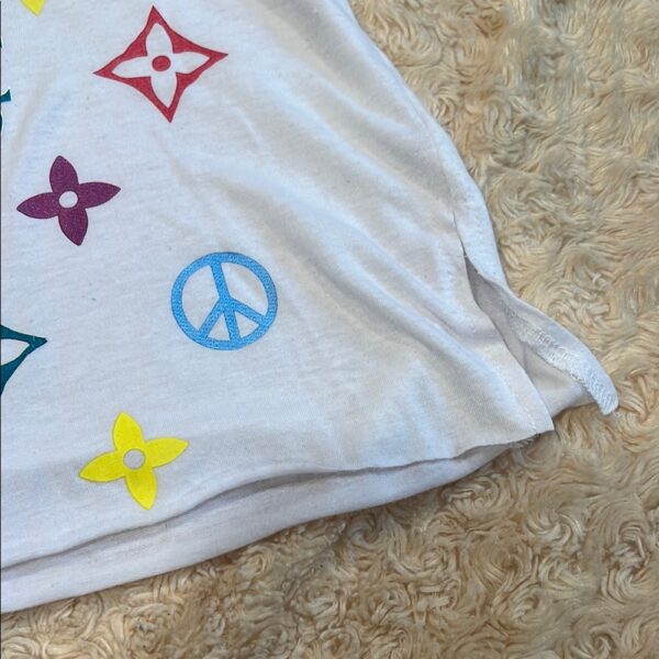 Firehouse NYC, Girls White Muscle Tee with Peace and Love Graphics, Size L
