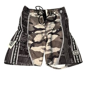 Maui Built Boys Camo Swim Trunks, Size 20 (6)