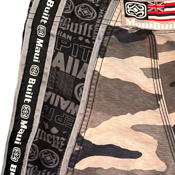 Maui Built Boys Camo Swim Trunks, Size 20 (6)
