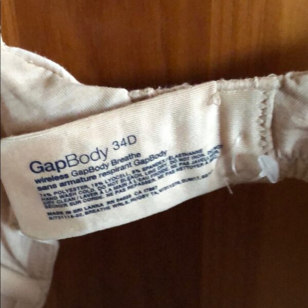 Gap, wireless Breathe bra, size 34D